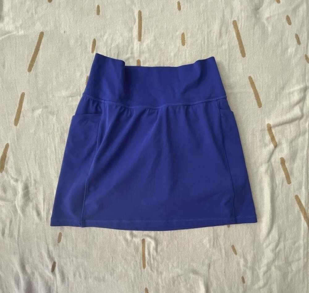 Athleta Salutation Stash 16-1/2 inch Skort